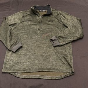 Under Armour ColdGear mens army green  1/4 zip long sleeve pullover.